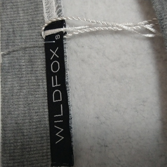 NWT Wildfox  Reality Continues To Ruin My Life Sweatshirt Crew Neck Size Small - Picture 9 of 11